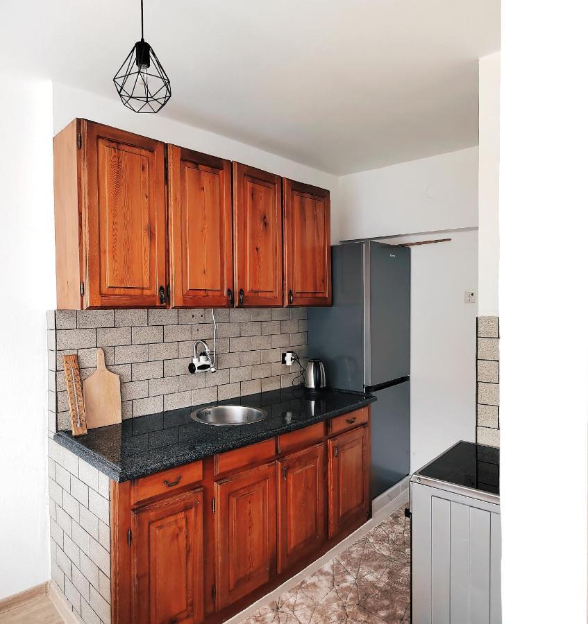 Spacious And Modern Apartment In Town Center 科尼茨 外观 照片