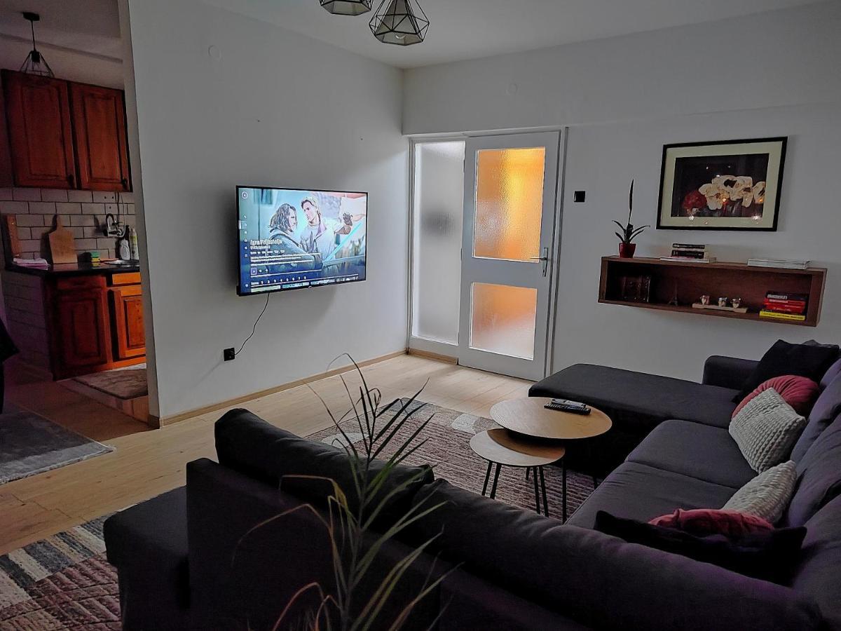 Spacious And Modern Apartment In Town Center 科尼茨 外观 照片