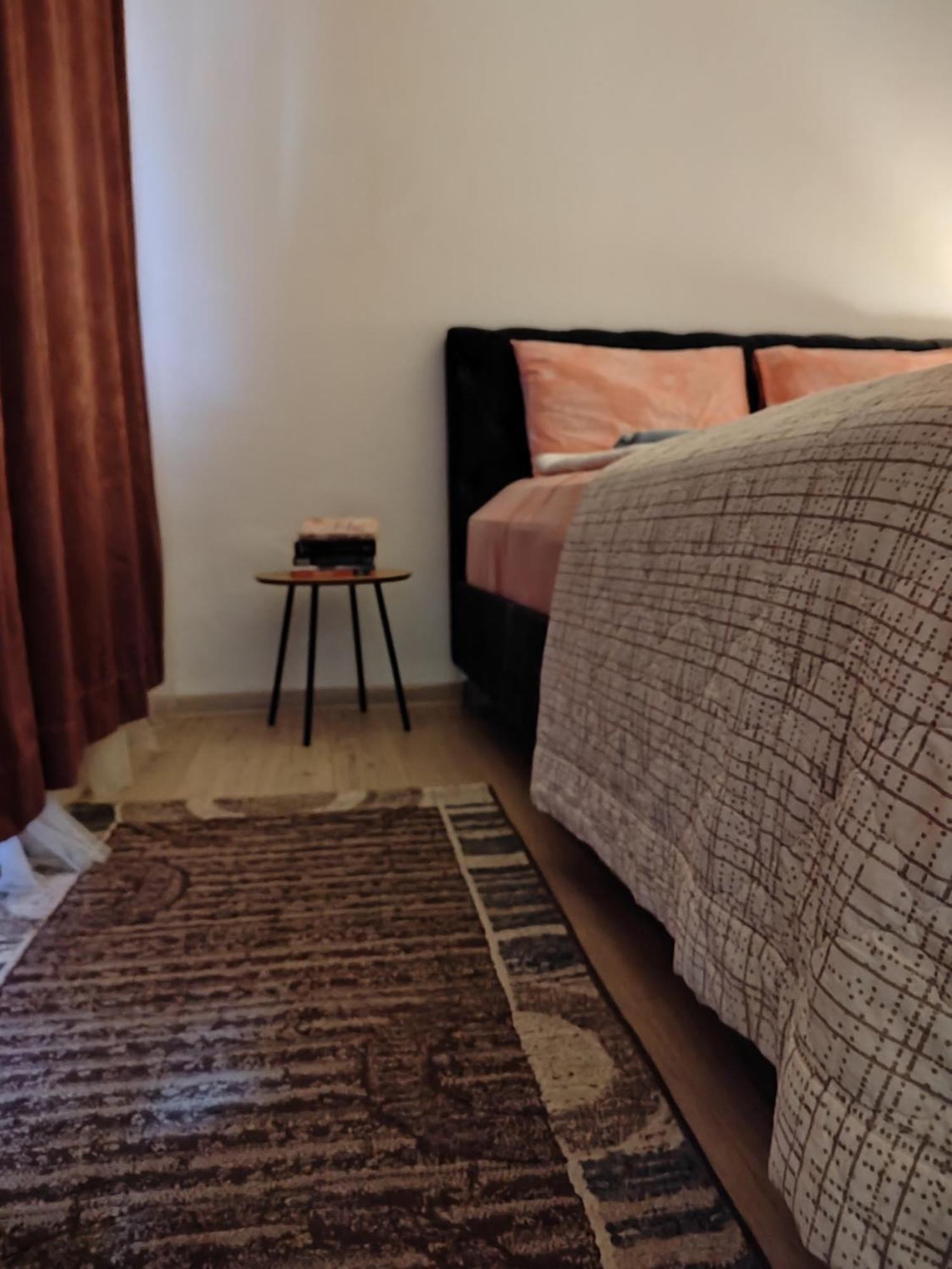 Spacious And Modern Apartment In Town Center 科尼茨 外观 照片