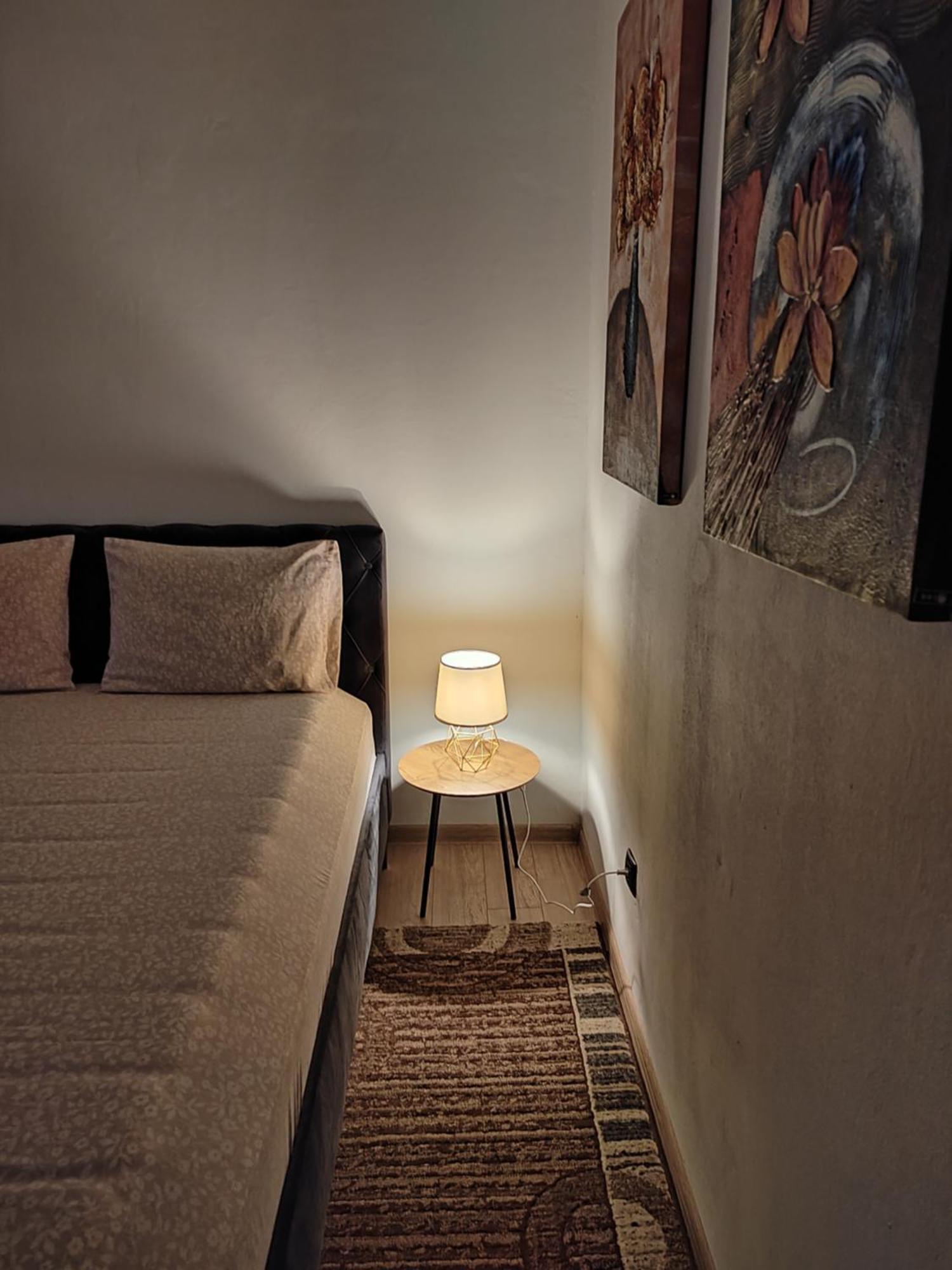 Spacious And Modern Apartment In Town Center 科尼茨 外观 照片