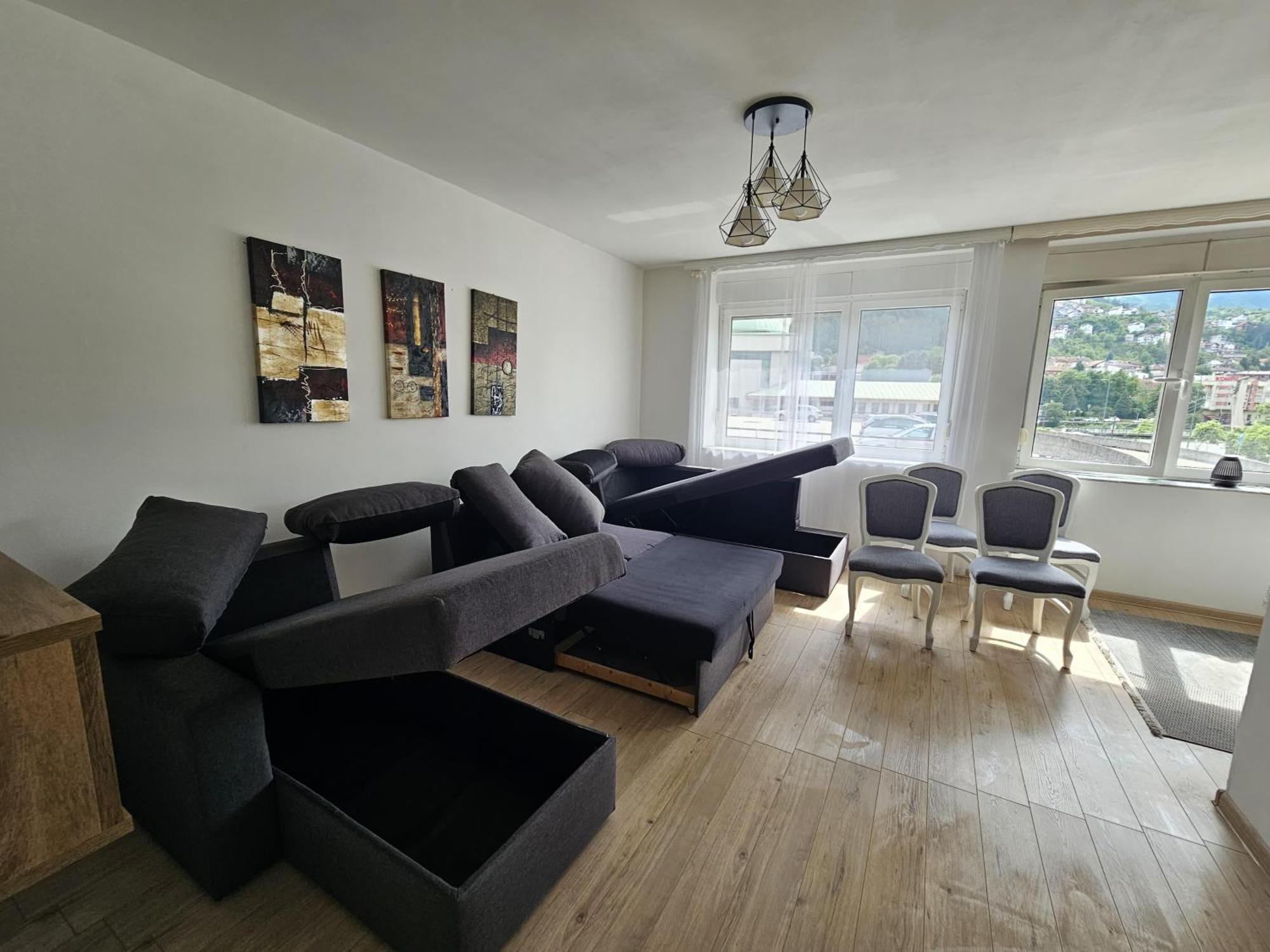 Spacious And Modern Apartment In Town Center 科尼茨 外观 照片